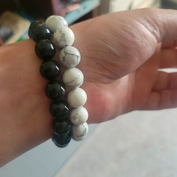 Bracelets - Picture 3 of 4